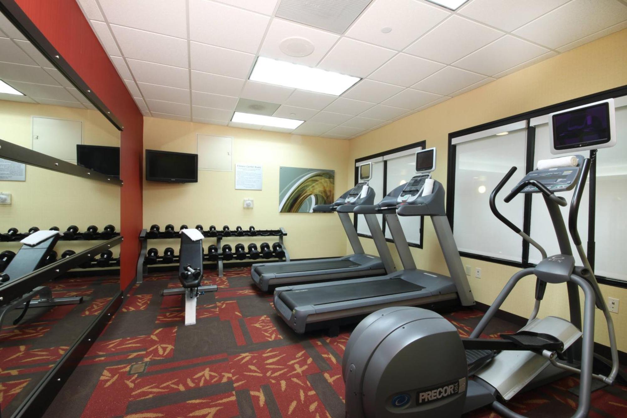 Отель Courtyard By Marriott Flint Grand Blanc Экстерьер фото